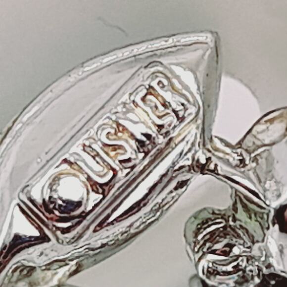 Vintage Lisner Blue Aurora Borealis Fruit Brooch - Picture 4 of 10